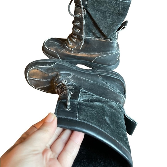 Ugg Butte II Black Boots size 5 - Picture 4 of 10